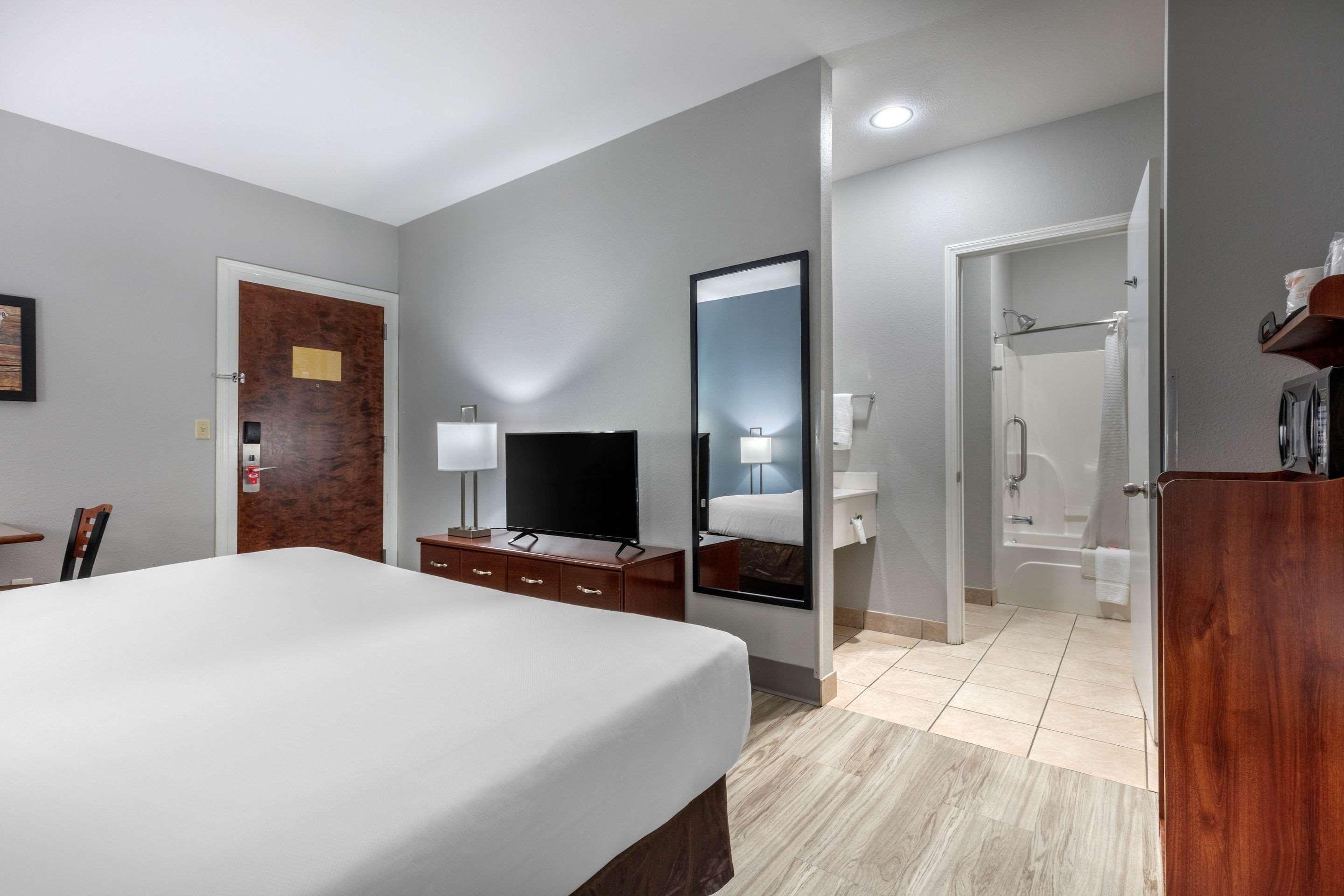 Quality Inn & Suites Demopolis Eksteriør billede