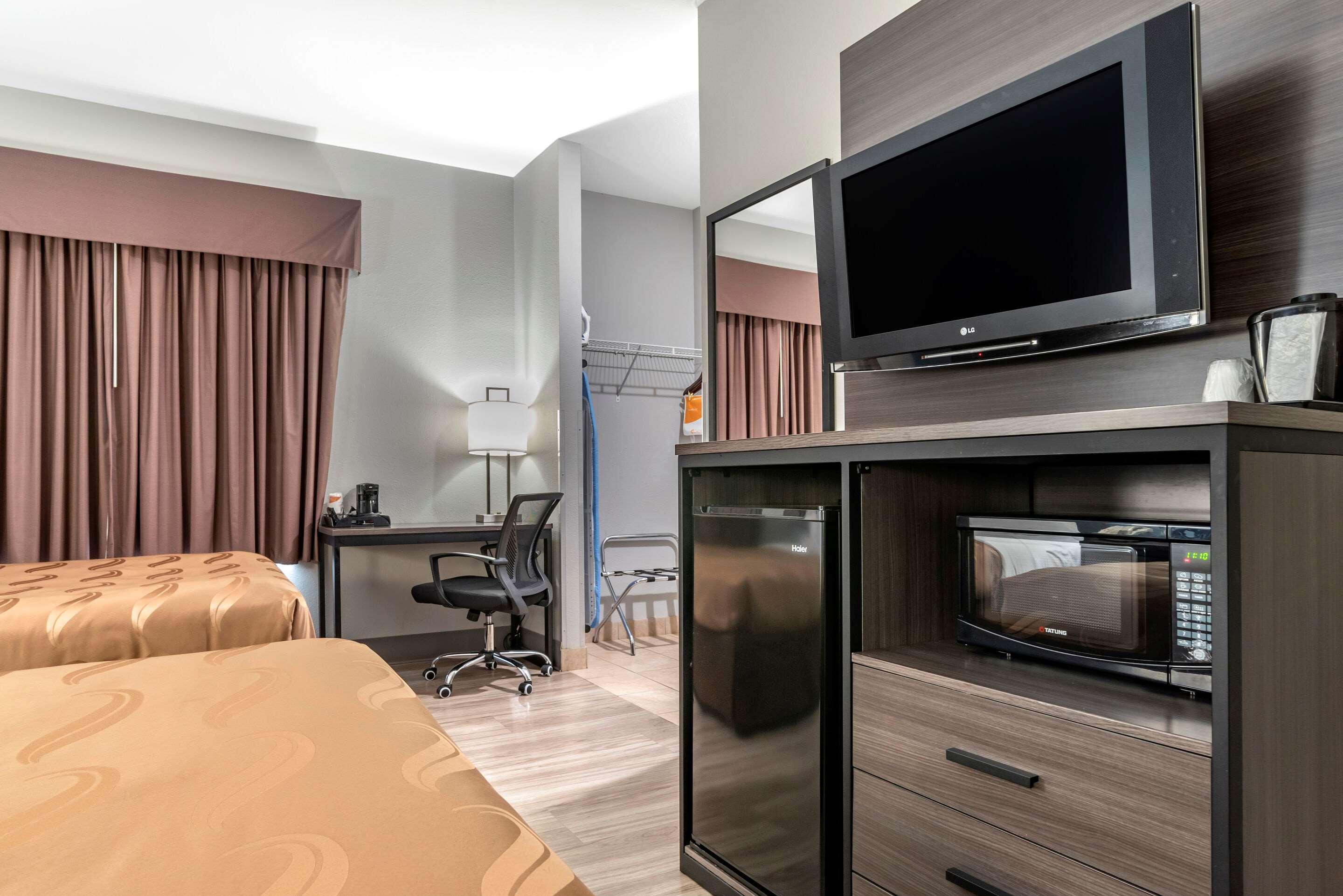 Quality Inn & Suites Demopolis Eksteriør billede