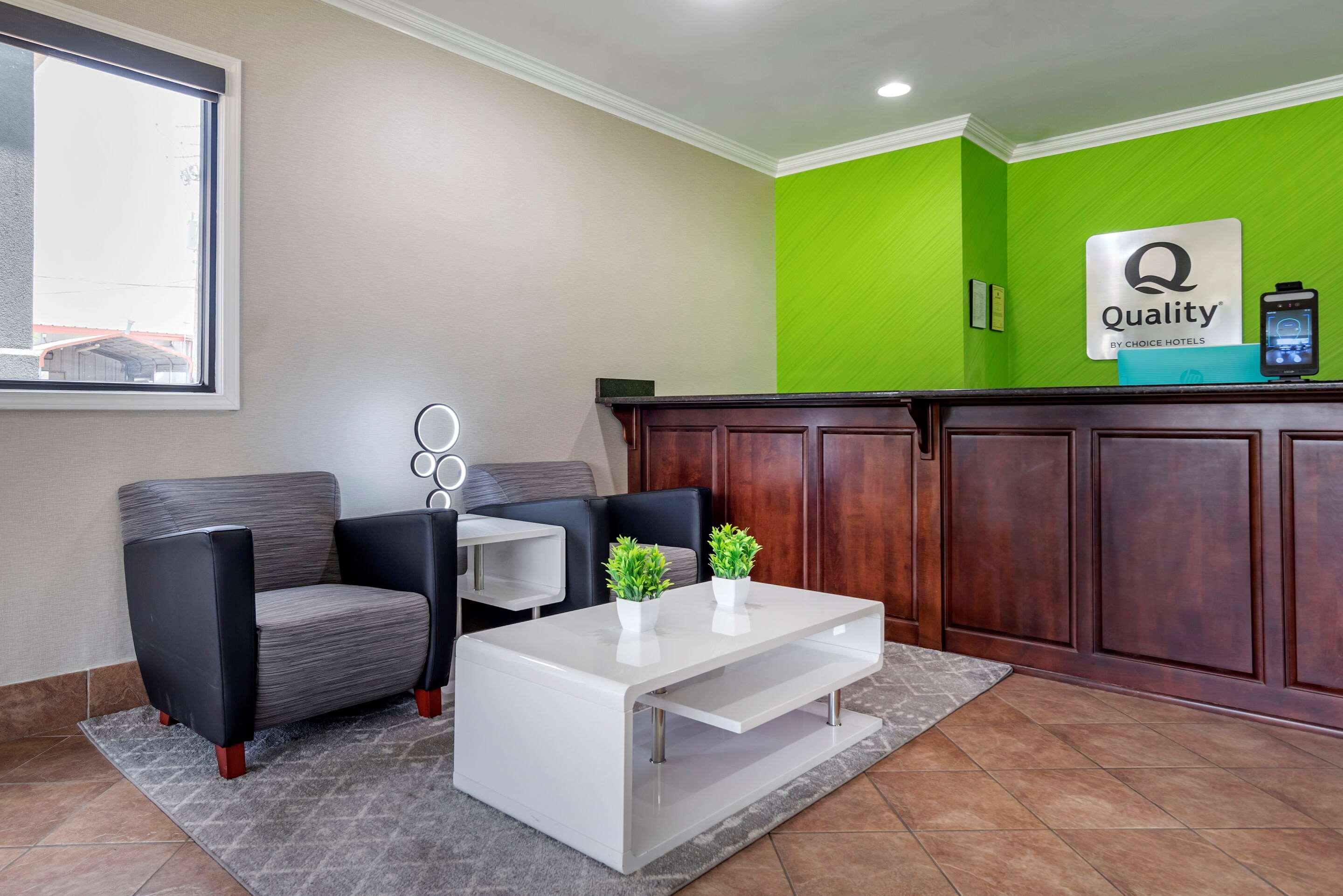 Quality Inn & Suites Demopolis Eksteriør billede