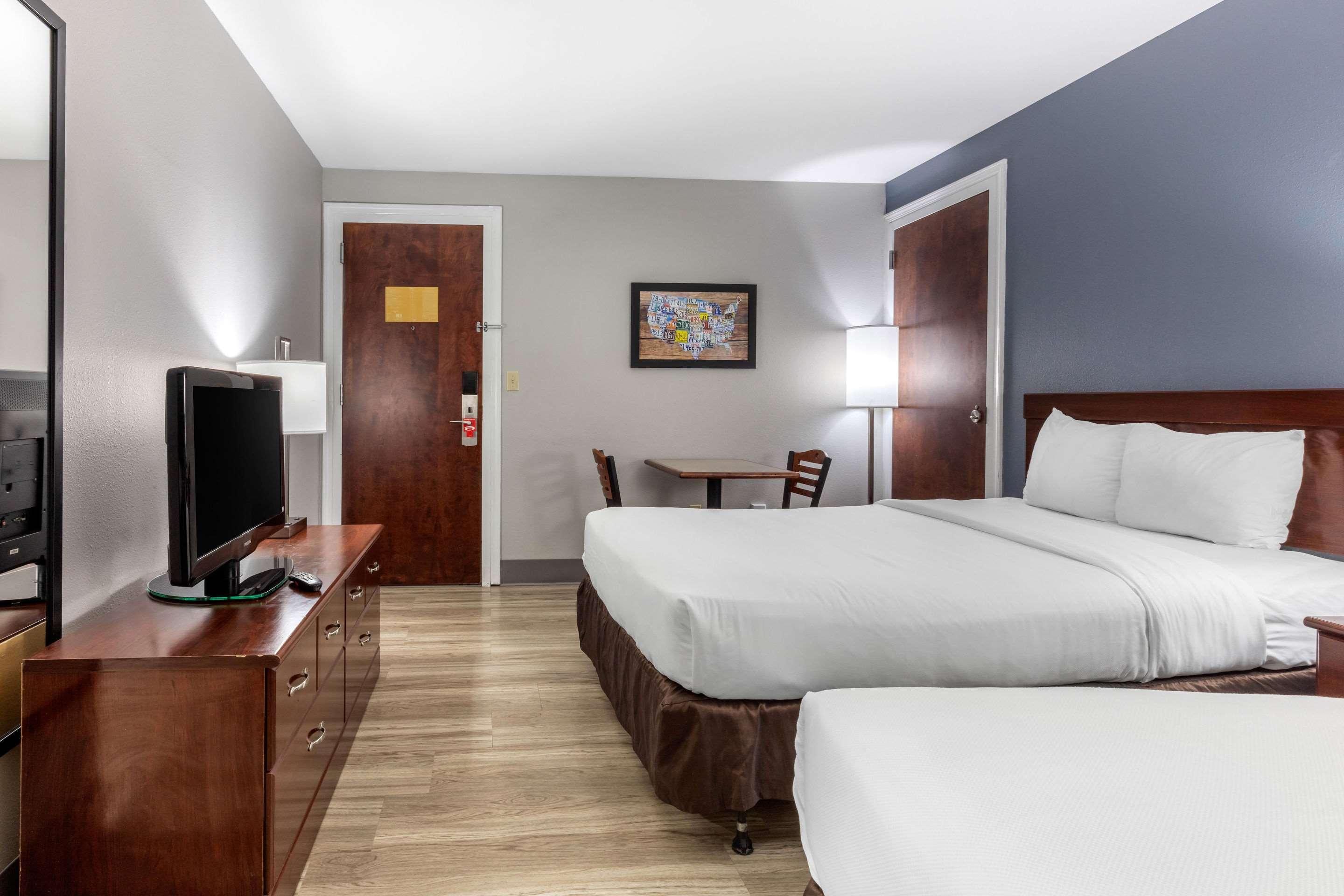 Quality Inn & Suites Demopolis Eksteriør billede