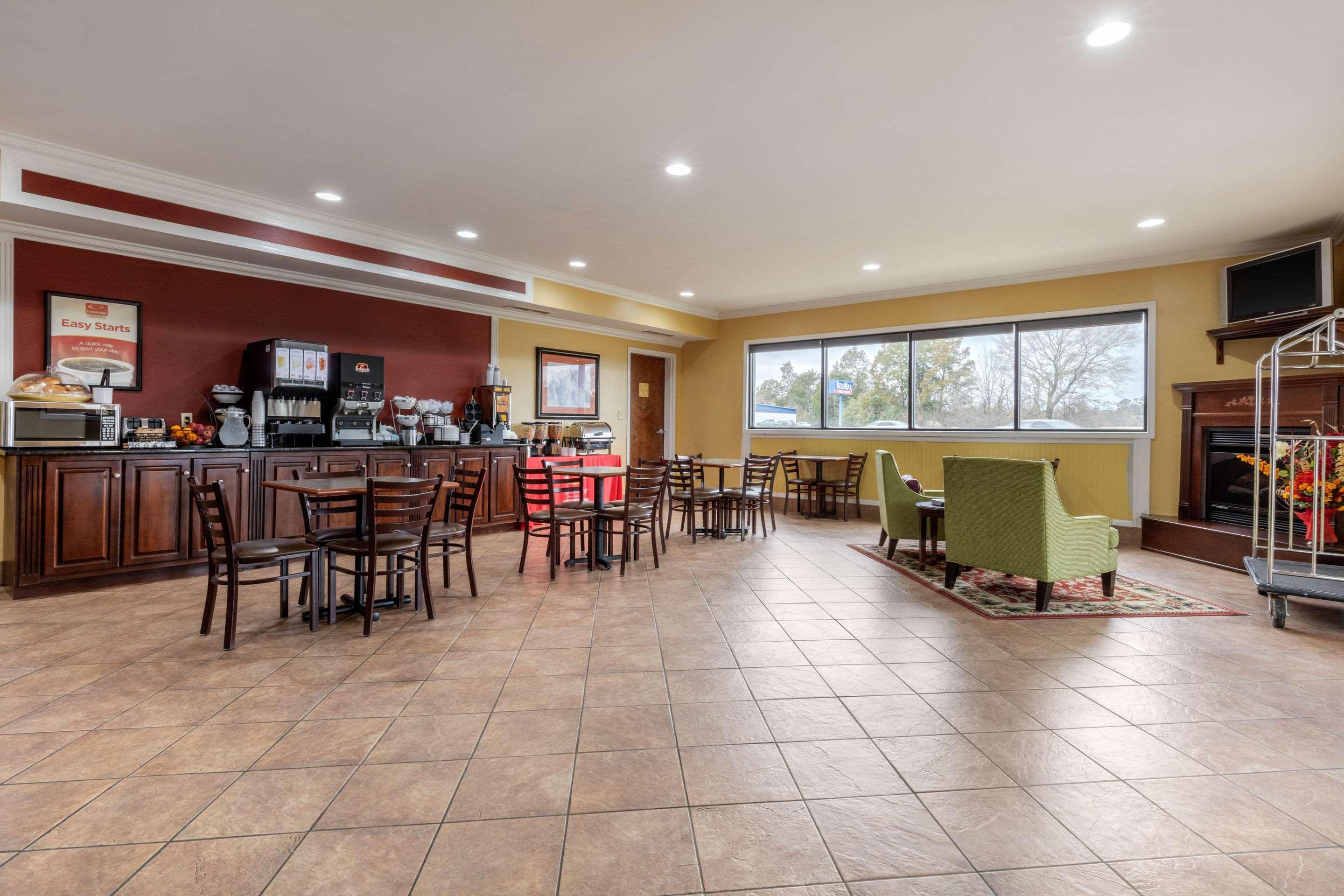 Quality Inn & Suites Demopolis Eksteriør billede